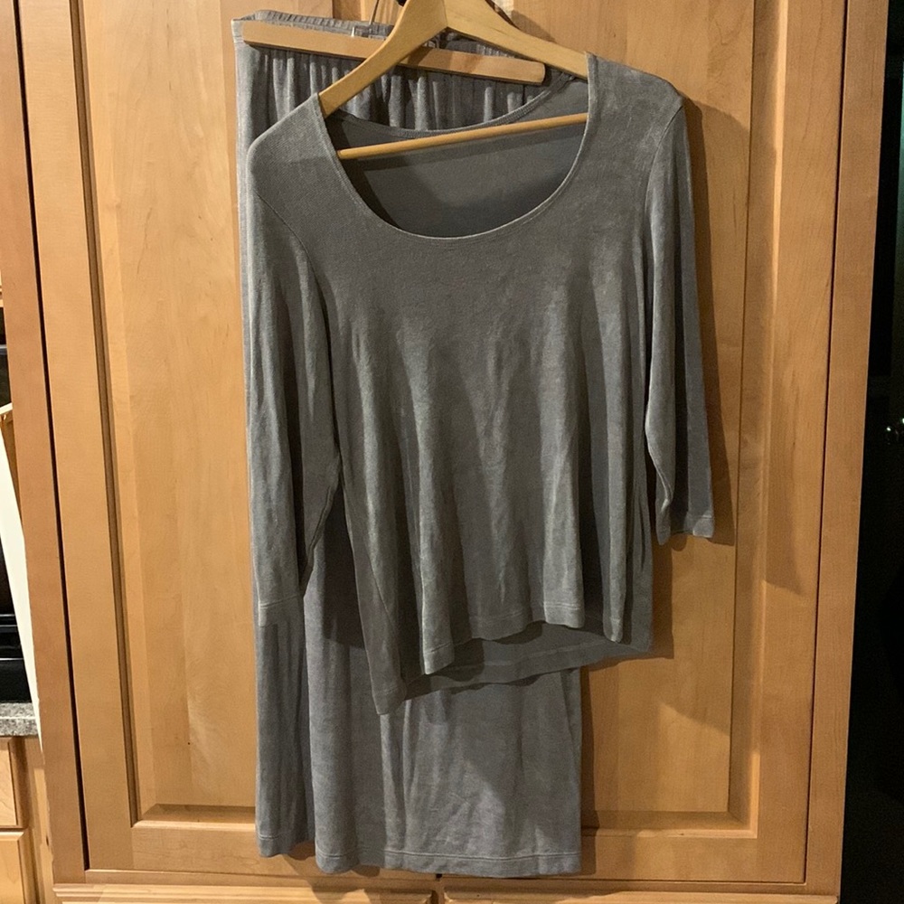 Weekenders travel set, top and skirt